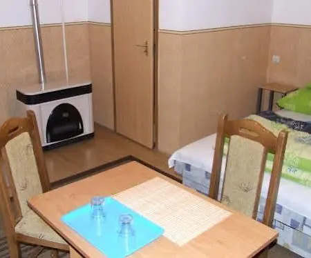 بيت ضيافة Brindza Vendeghaz *