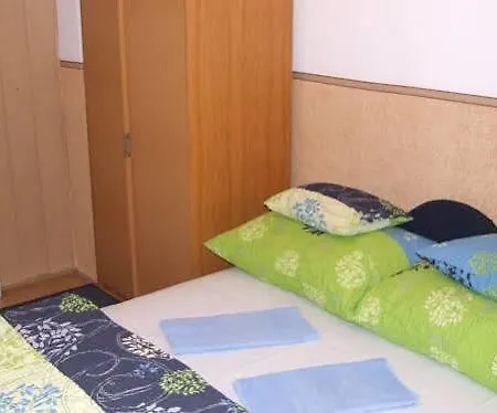 Brindza Vendeghaz Guest house *