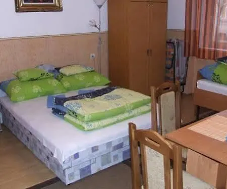 Brindza Vendeghaz Guest house Szeged